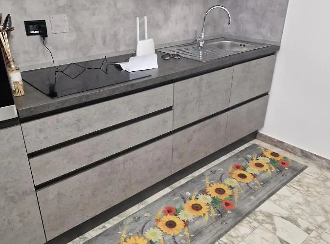 In Pieno Centro Storico Antico Quadrilatero