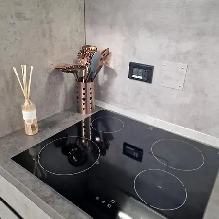 In Pieno Centro Storico Antico Quadrilatero