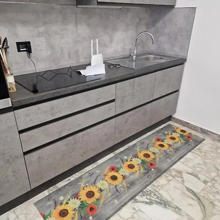 In Pieno Centro Storico Antico Quadrilatero