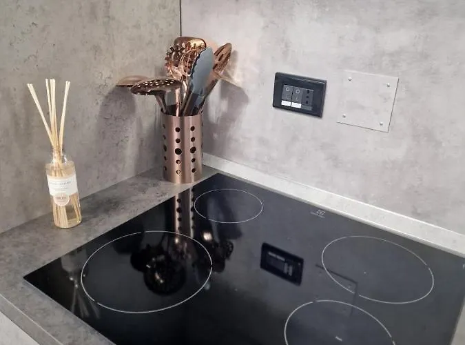 In Pieno Centro Storico Antico Quadrilatero