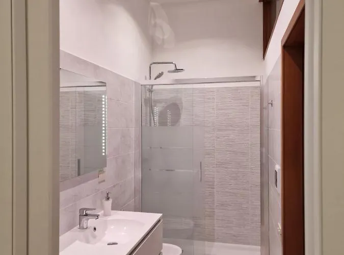 In Pieno Centro Storico Antico Quadrilatero 아파트 *